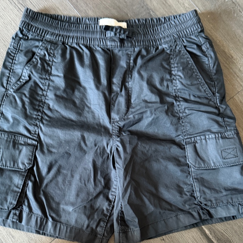 Abercrombie kids Black Cargo Shorts sized 13/14